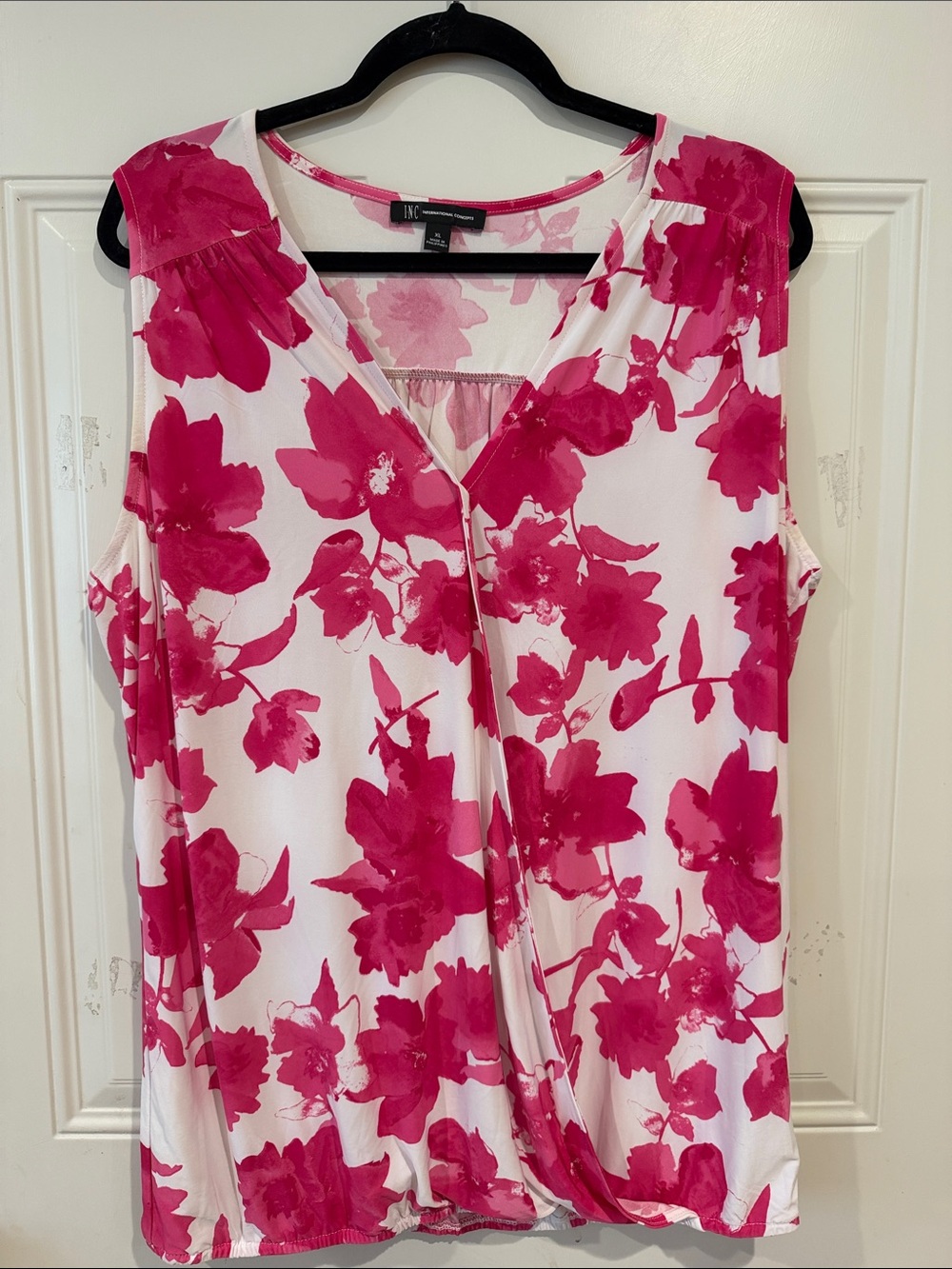 Worthington White Sleeveless V-Neck Top with Bright Pink Floral Print
